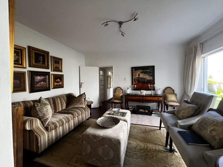 To Let 1 Bedroom Property for Rent in Sea Point Western Cape